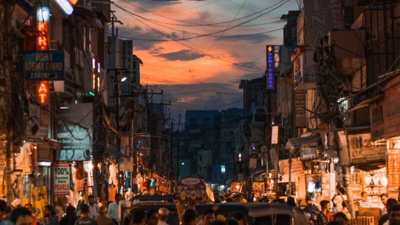 त्योहारी सीजन को लेकर पुलिस ने कसी कमर शहर में नहीं लगेगा जाम
