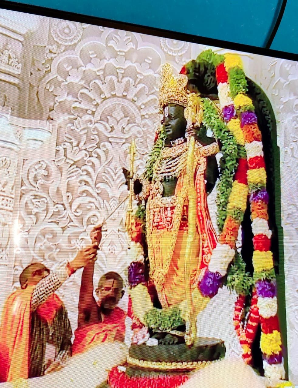 अयोध्या में भव्य राम मंदिर का प्रधानमंत्री मोदी ने उद्घाटन किया