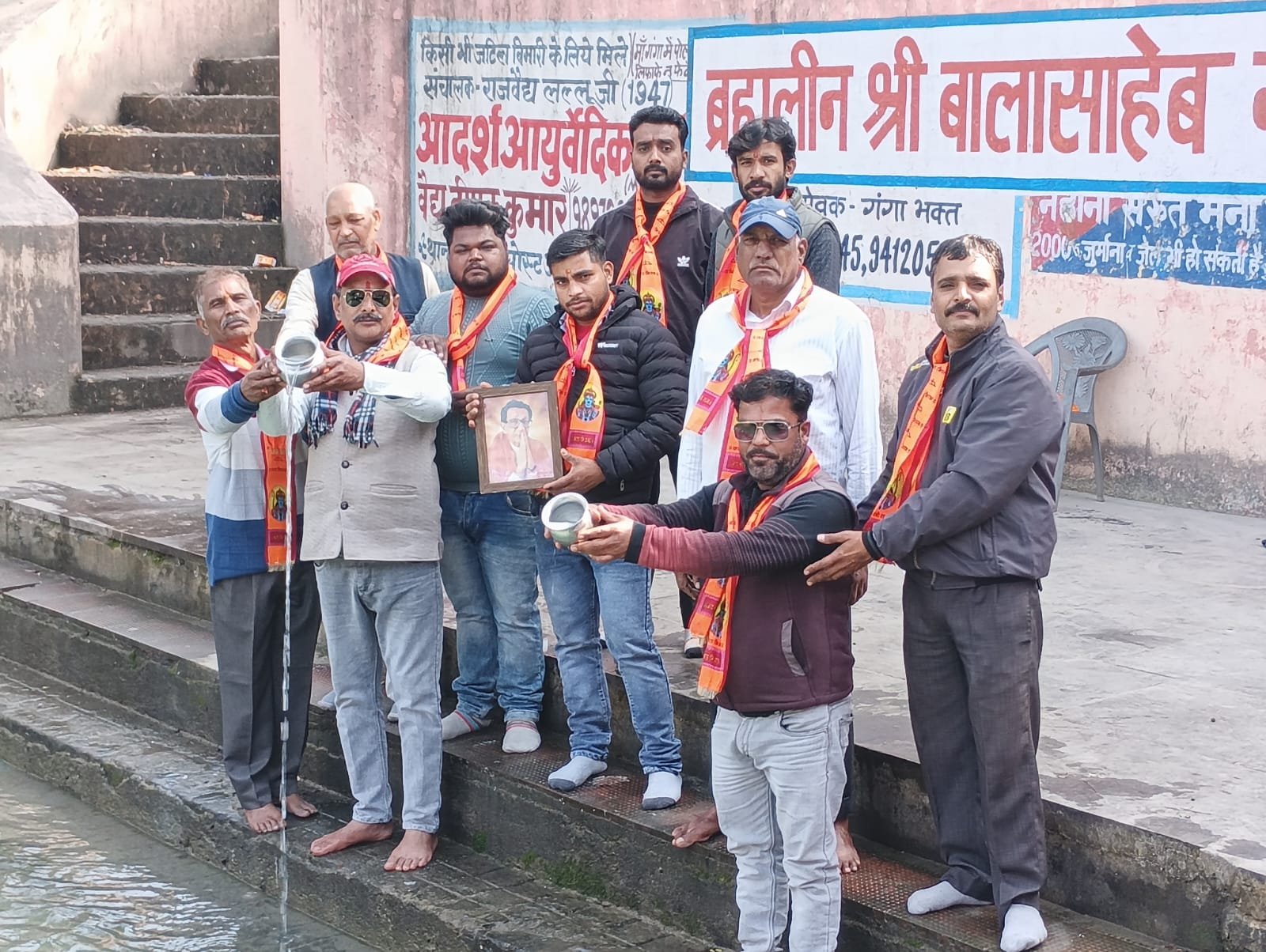 शिवसेना ने बालासाहेब ठाकरे का जन्म दिवस धूमधाम से मनाया