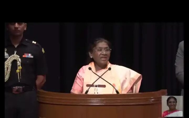 शिक्षित बेटियां अपनी आंतरिक शक्ति और प्रतिभा से भारत का गौरव बढ़ाएंगी : राष्ट्रपति